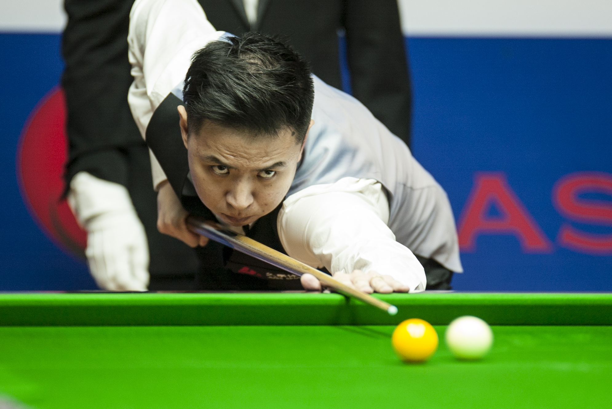 引了C罗加 引了C罗加