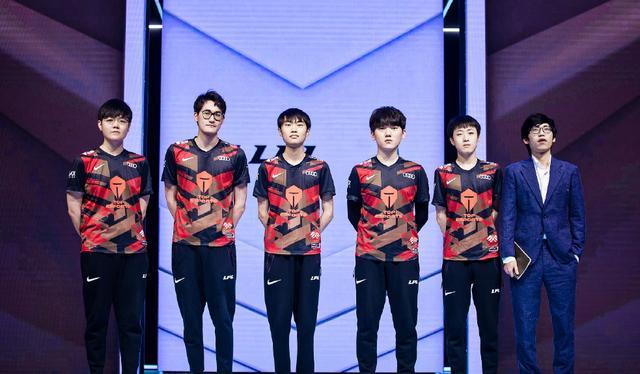 NBA焦点战：湖人主场逆转掘金,（NBA重头戏：湖人在主场逆转掘金）